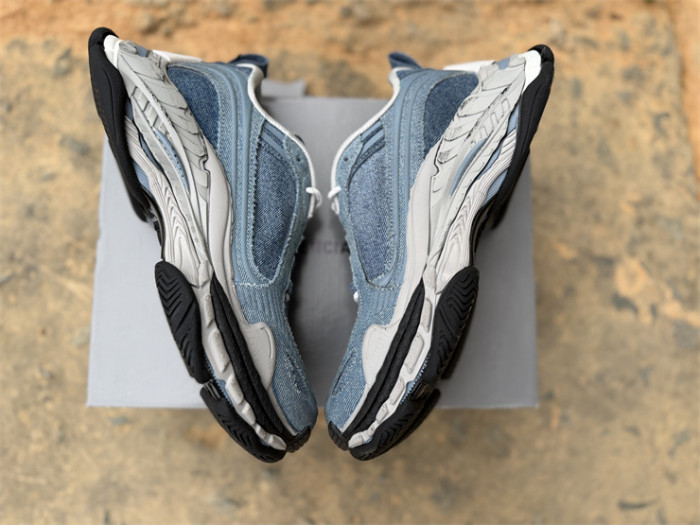 B 17FW Tripe-S High End Sneaker-721