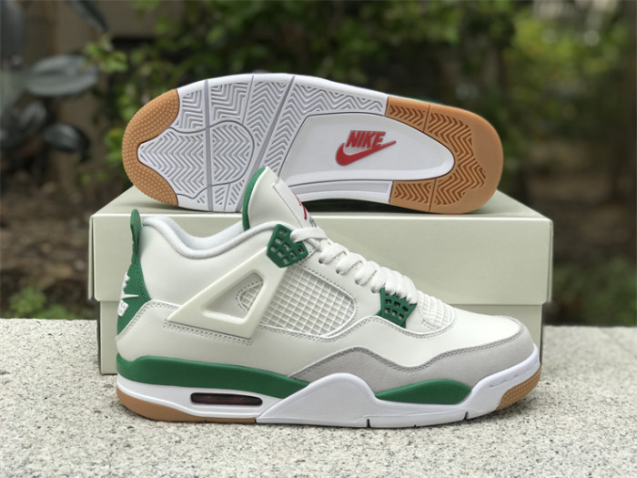 Authentic Nike SB x Air Jordan 4 “Pine Green”