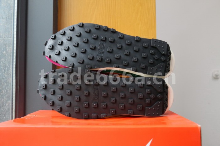 Authentic Sacai x Nike LVD Waffle Daybreak BV0073-301