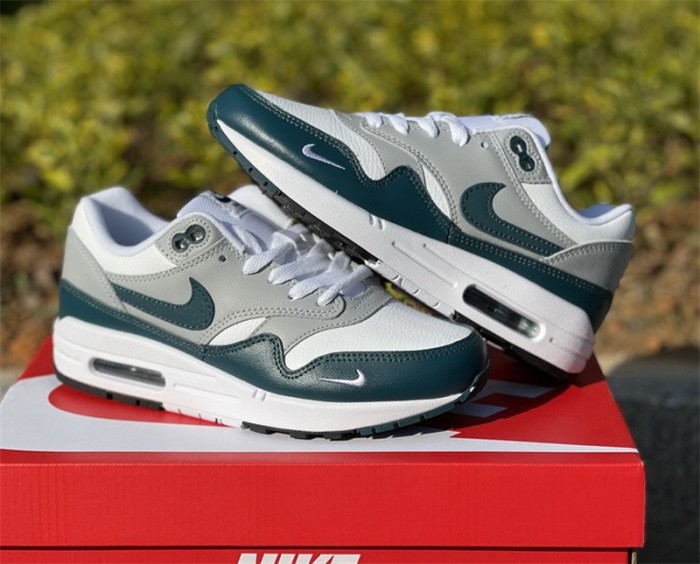Authentic Nike Air Max 1 “Dark Teal Green”