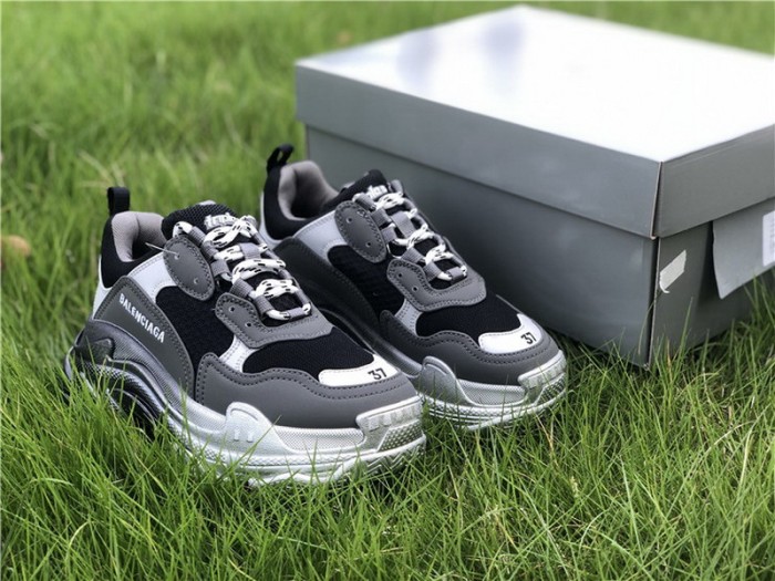 B 17FW Tripe-S High End Sneaker-142