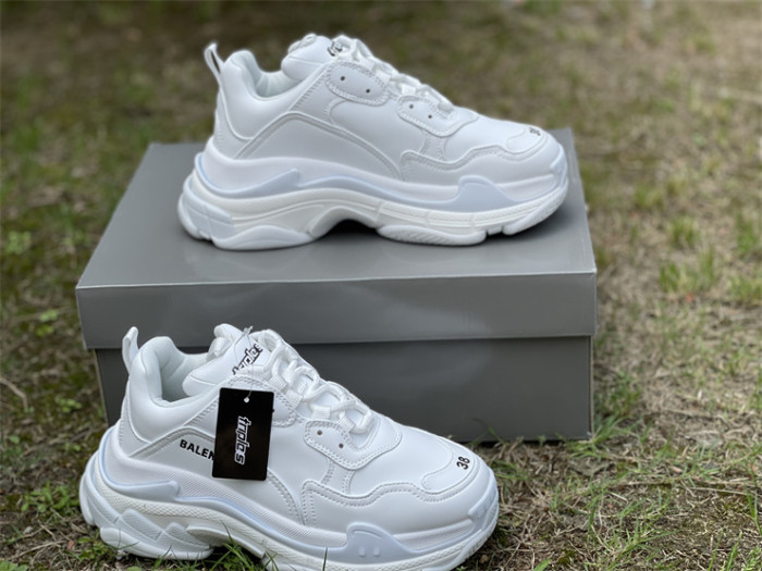 B 17FW Tripe-S High End Sneaker-284