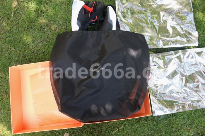 Authentic Nike Air Shot Around “Black”