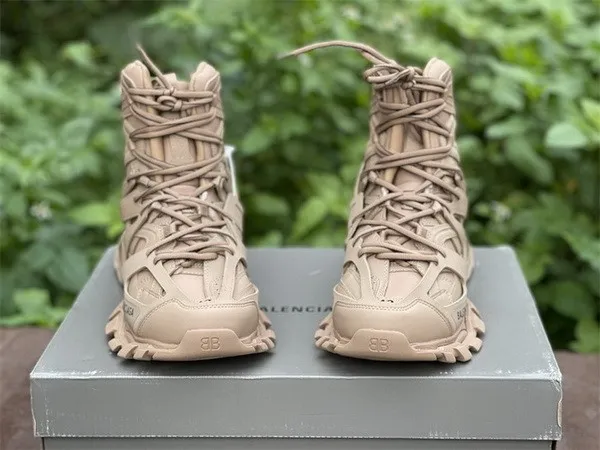 B 17FW Tripe-S High End Sneaker-260
