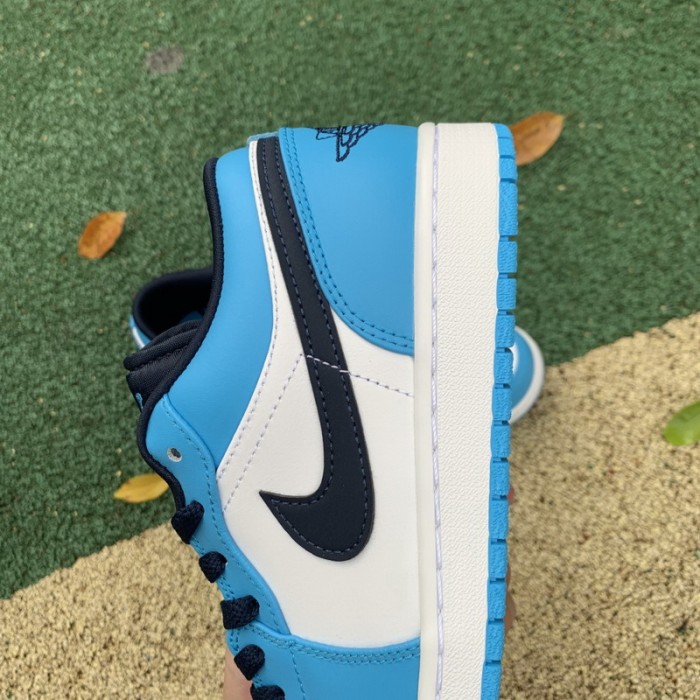 Authentic Air Jordan 1 Low“ UNC”