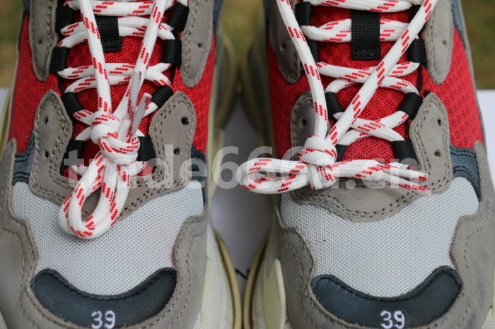 B 17FW Tripe-S High End Sneaker-003