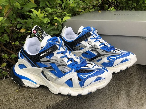 B 17FW Tripe-S High End Sneaker-212