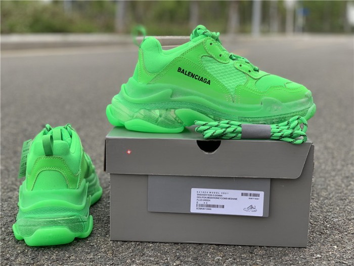 B 17FW Tripe-S High End Sneaker-054