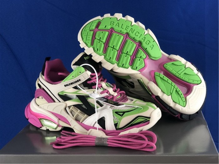 B 17FW Tripe-S High End Sneaker-125