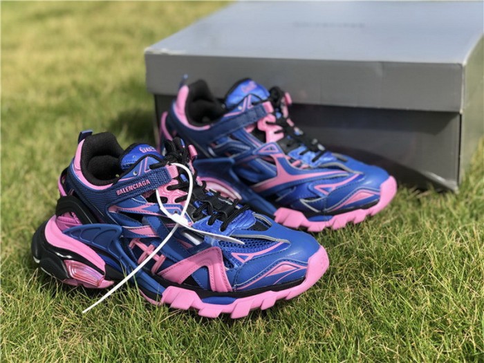 B 17FW Tripe-S High End Sneaker-179