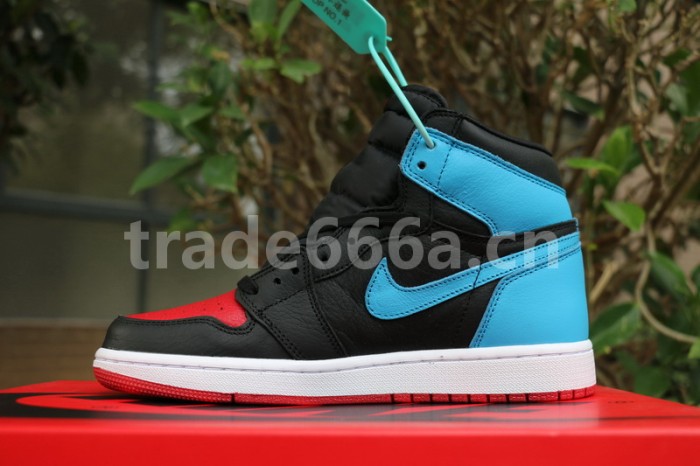 Authentic Air Jordan 1 WMNS “UNC To Chicago”