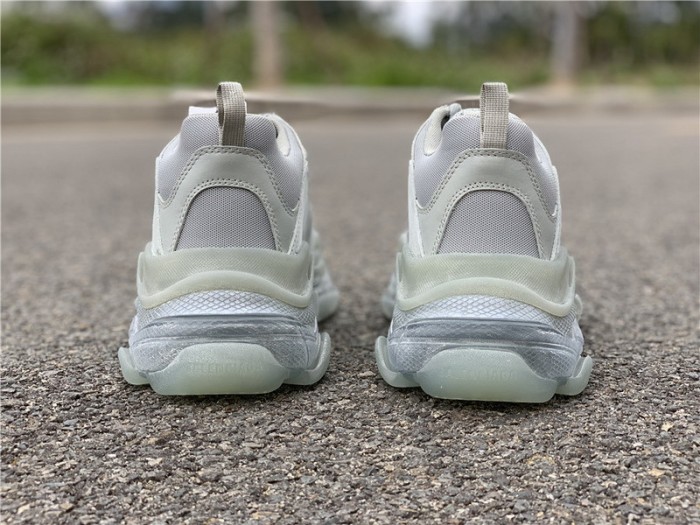 B 17FW Tripe-S High End Sneaker-056