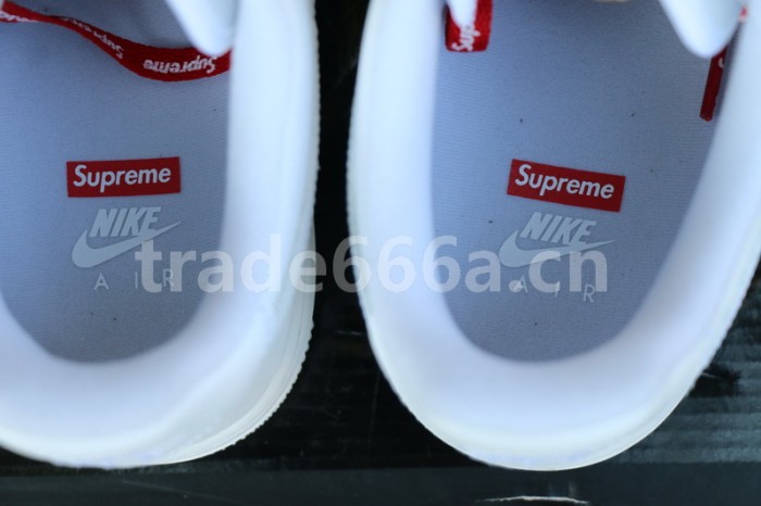 Authentic Supreme x Nike Air Force 1 Low