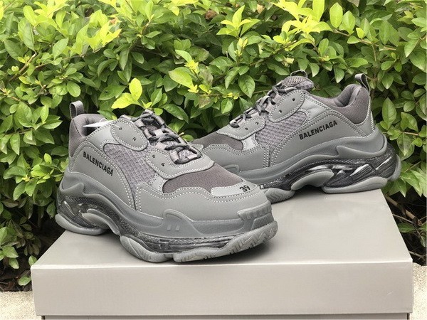 B 17FW Tripe-S High End Sneaker-193