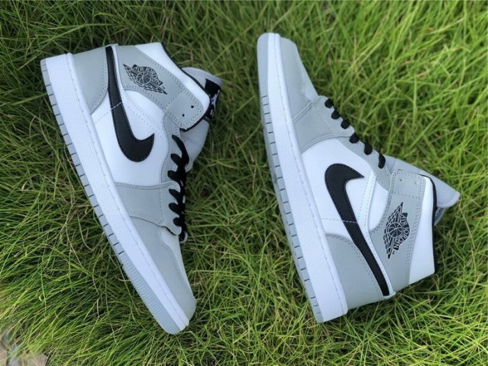 Authentic Air Jordan 1 Mid “Light Smoke Grey”