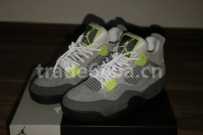 Authentic Air Jordan 4 SE “Neon”