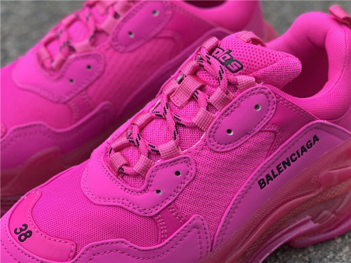 B 17FW Tripe-S High End Sneaker-104