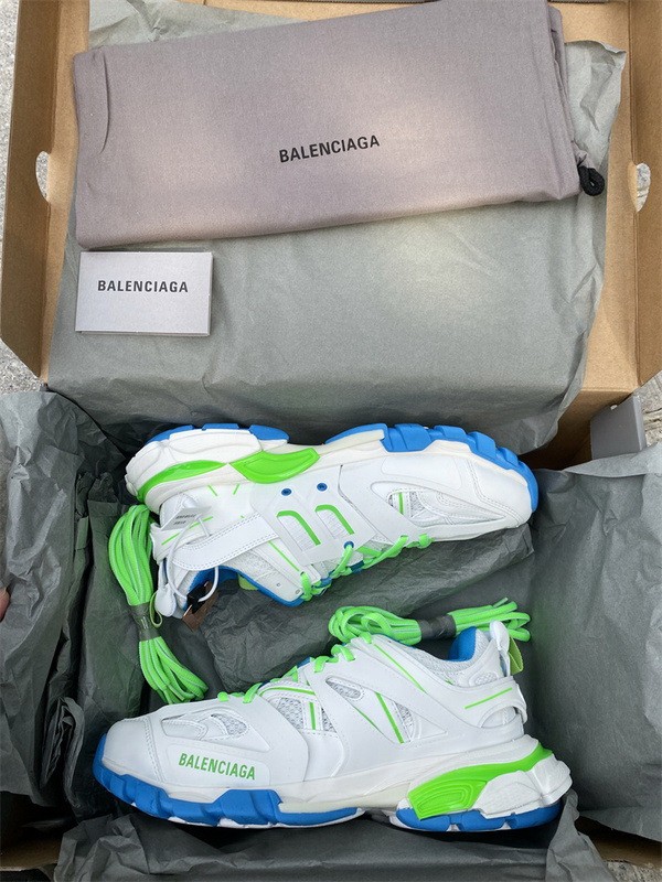 B 17FW Tripe-S High End Sneaker-208