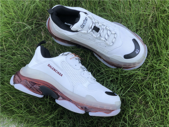 B 17FW Tripe-S High End Sneaker-143