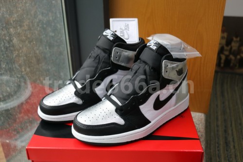 Authentic Air Jordan 1 High OG WMNS “Silver Toe” Women size