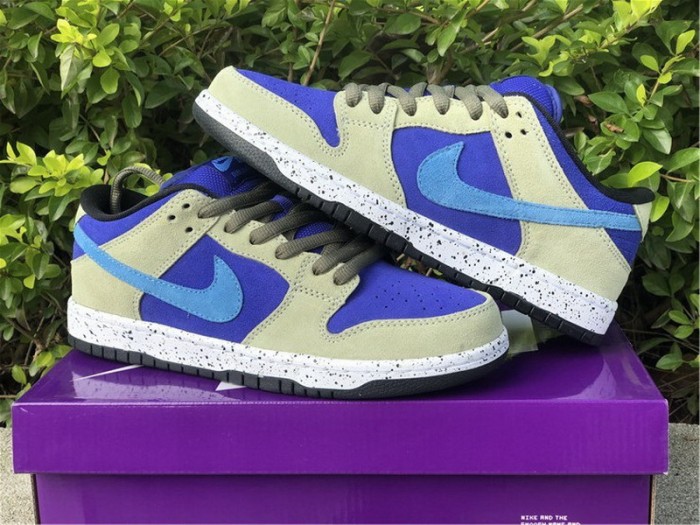 Authentic Nike SB Dunk Low “Celadon”