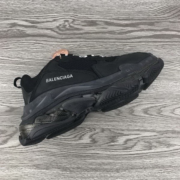 B 17FW Tripe-S High End Sneaker-063