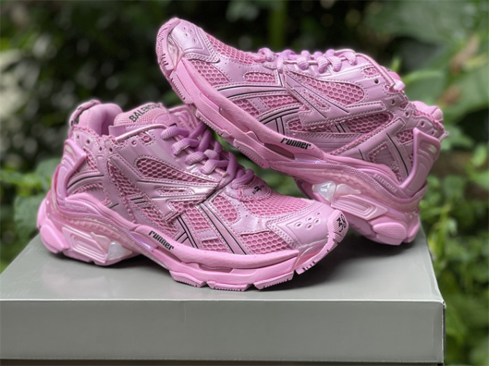 B 17FW Tripe-S High End Sneaker-298