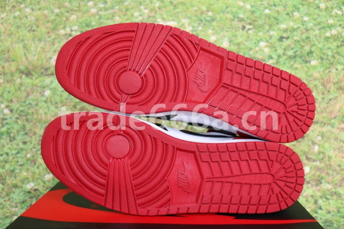 Air Jordan 1 OG High “Black Toe”2016