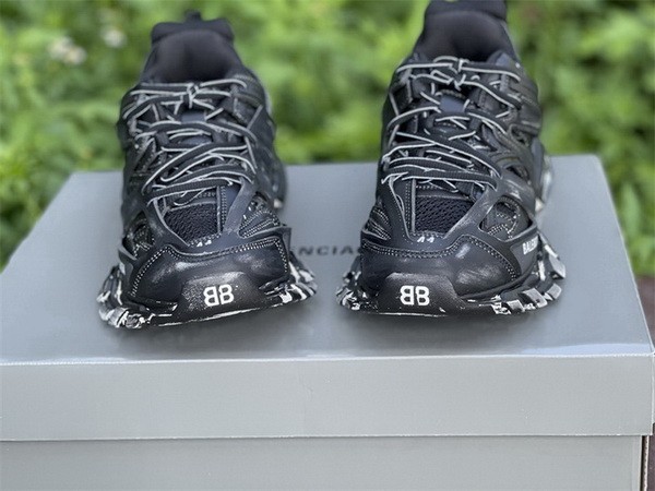 B 17FW Tripe-S High End Sneaker-228