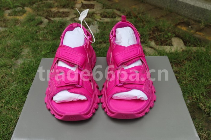 Super Max B Sandals-001