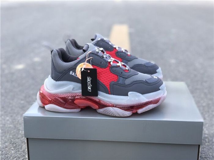 B 17FW Tripe-S High End Sneaker-108