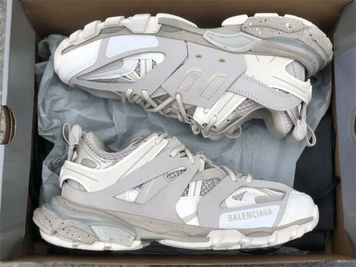 B 17FW Tripe-S High End Sneaker-285