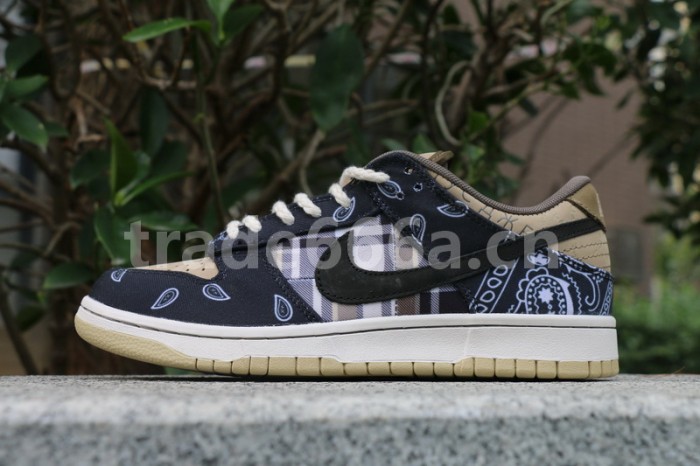 Authentic Travis Scott x Nike Dunk SB