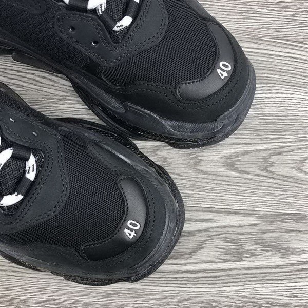 B 17FW Tripe-S High End Sneaker-063