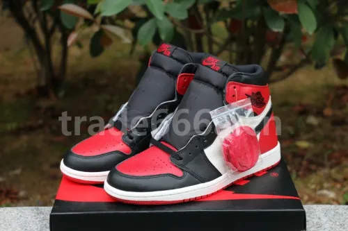 Authentic Air Jordan 1 Retro High OG “Bred Toe”