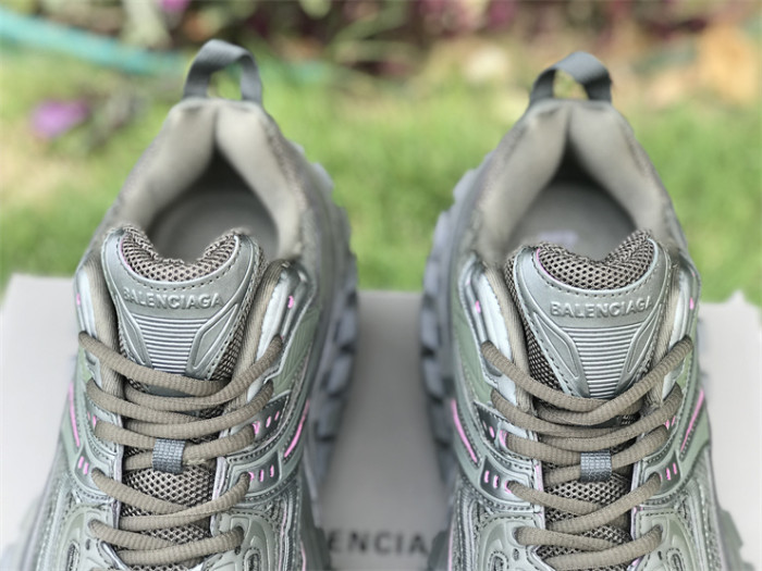 B 17FW Tripe-S High End Sneaker-311