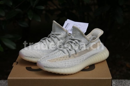 Authentic Yeezy 350 V2“Lundmarks” full reflective