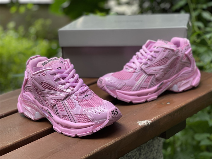 B 17FW Tripe-S High End Sneaker-298