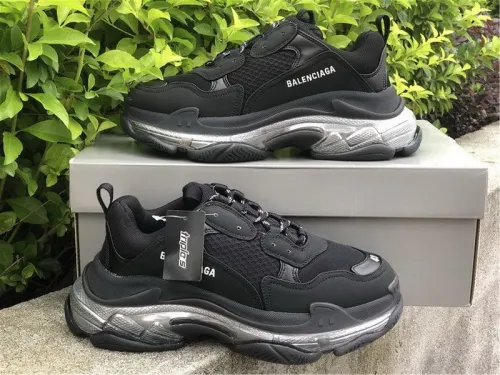B 17FW Tripe-S High End Sneaker-203