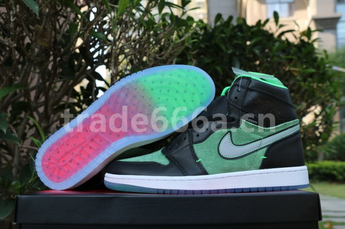 Authentic Air Jordan 1 High Zoom R2T “Racer Blue”