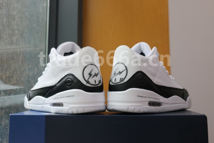 Authentic Fragment x Air Jordan 3