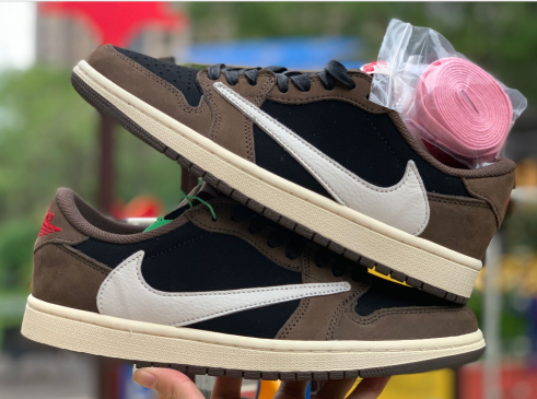 Authentic Travis Scott x Air Jordan 1 Low OG SP GS