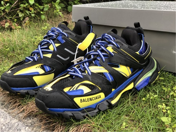 B 17FW Tripe-S High End Sneaker-120