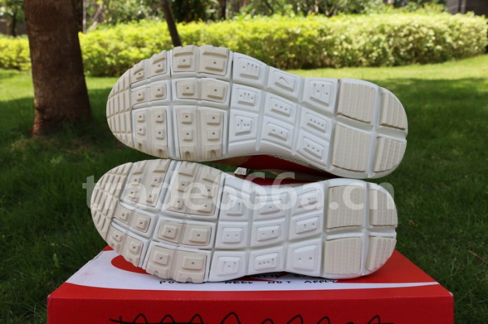 Authentic Nike Mars Yard 2.0