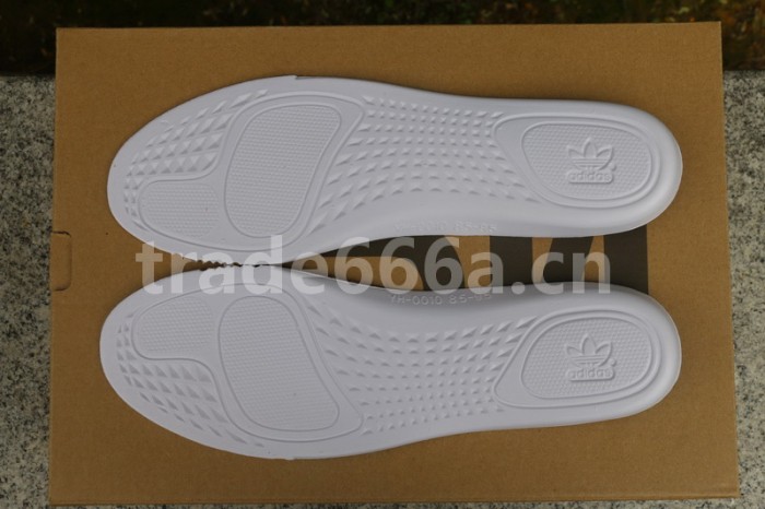 Authentic Yeezy Boost 350 V2 Marsh