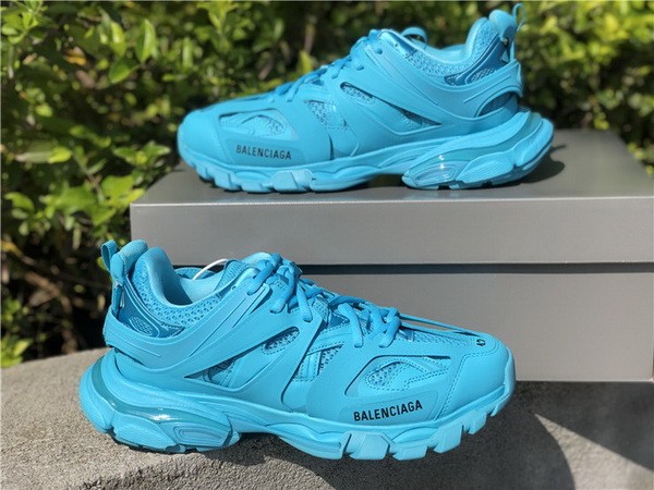 B 17FW Tripe-S High End Sneaker-199