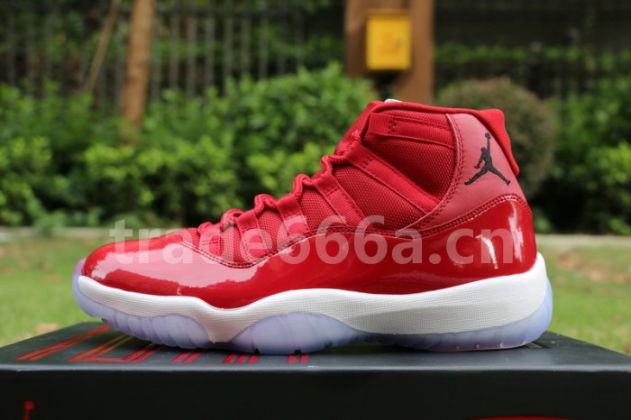 Authentic Air Jordan 11 Chicago