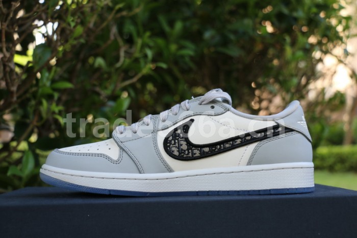 Authentic Dior x Ai Jordan 1 Low Top (with dior boxes)