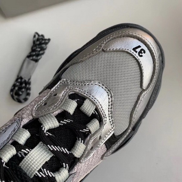 B 17FW Tripe-S High End Sneaker-072