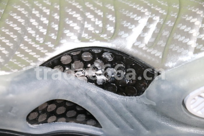 Authentic Nike Air Foamposite Pro “Silver Surfer”